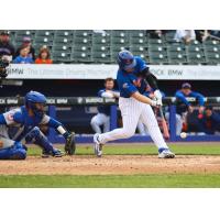 Jakson Reetz at bat for the Syracuse Mets